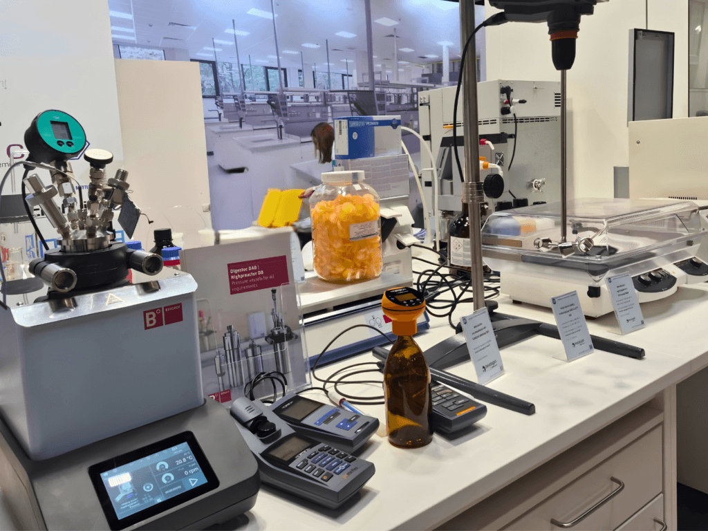 Medical device manufacturing lab managed with Odoo ERP